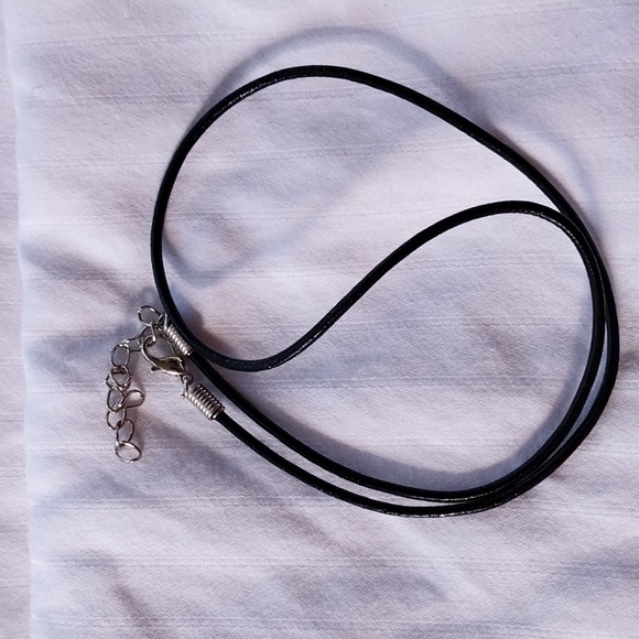 Natural Gemstone Hexagonal Point Reiki Chakra Healing Pendant - Picture 2 of 2